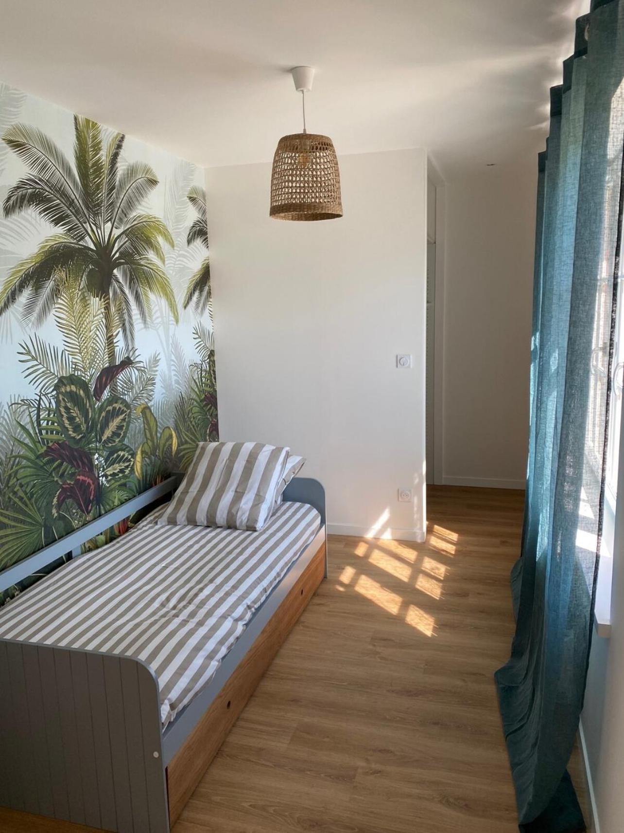 Ferienwohnung Les Hirondelles De Fuiss Fuissé Exterior foto